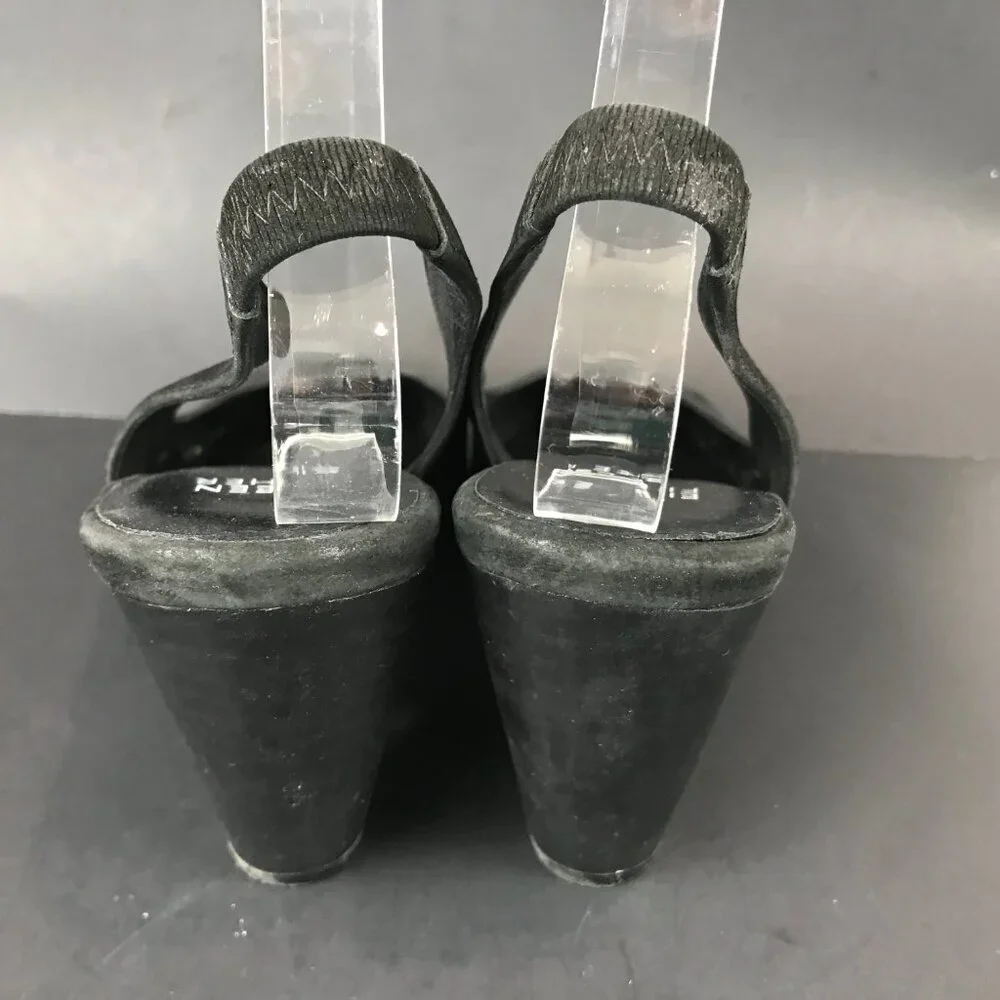 Eileen Fisher Black Nubuck leather 3.25